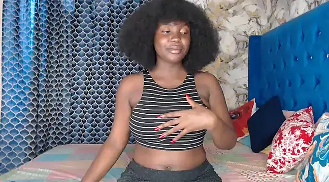 Snapshot of Tushy_baiby2000 chatting on 02.19.25 Tushy baiby2000 online show from 02.19.25