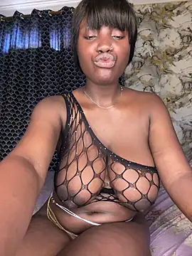 Snapshot of Tushy_baiby2000 chatting on 03.01.25 Tushy baiby2000 online show from 03.01.25