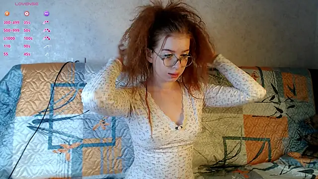 Snapshot of KatalinaAmore chatting on 10.09.25 KatalinaAmore online show from 10.09.25