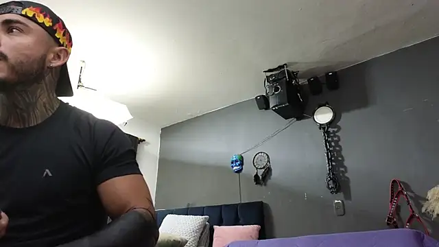 Snapshot of john_cartter1 chatting on 01.21.25 john cartter1 online show from 01.21.25