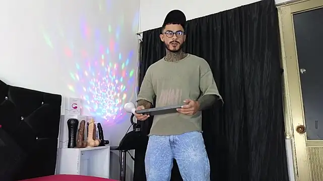 Snapshot of john_cartter1 chatting on 03.07.25 john cartter1 online show from 03.07.25