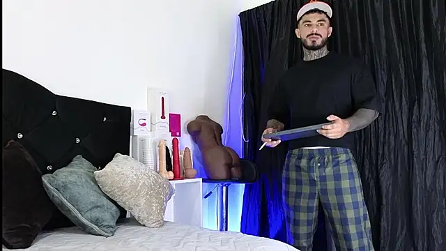 Snapshot of john_cartter1 chatting on 09.21.25 john cartter1 online show from 09.21.25