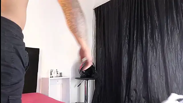 Snapshot of john_cartter1 chatting on 10.15.25 john cartter1 online show from 10.15.25