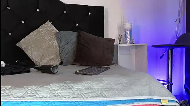 Snapshot of john_cartter1 chatting on 10.15.25 john cartter1 online show from 10.15.25