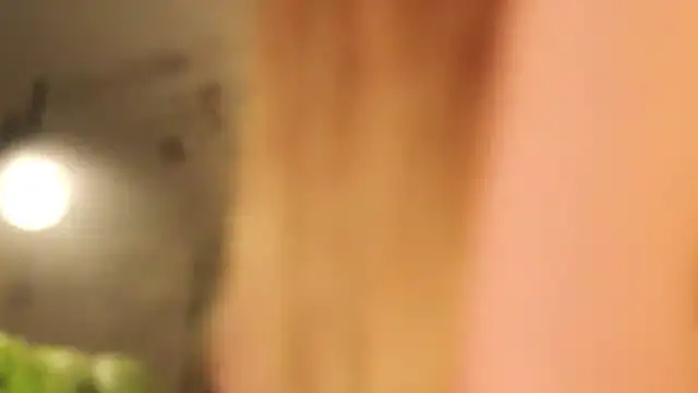 Snapshot of Sandy-the-Squirrel chatting on 03.06.25 Sandy-the-Squirrel online show from 03.06.25