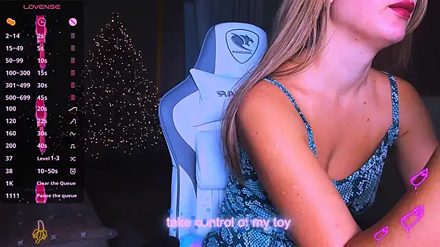 ReggieMeow online show from 12.18.24