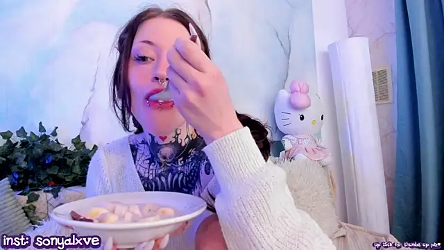 Snapshot of vergillhell chatting on 01.15.25 vergillhell online show from 01.15.25