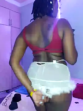 Snapshot of Lyiaspark chatting on 11.05.25 Lyiaspark online show from 11.05.25