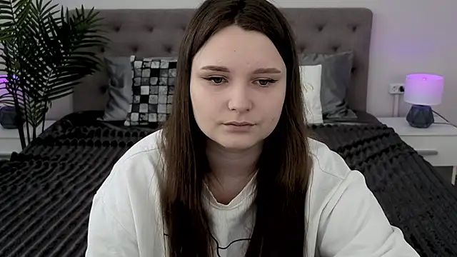 MagicPeachh  online show from 03.16.26