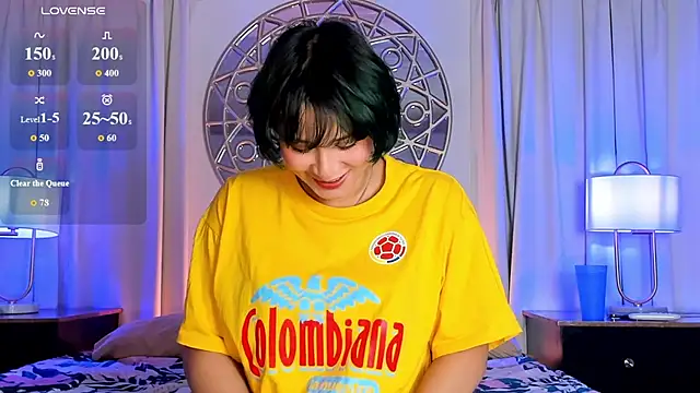 Snapshot of Ramona_Flower chatting on 06.17.26 Ramona Flower online show from 06.17.26