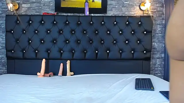 Malory Cortez online show from 11.12.25