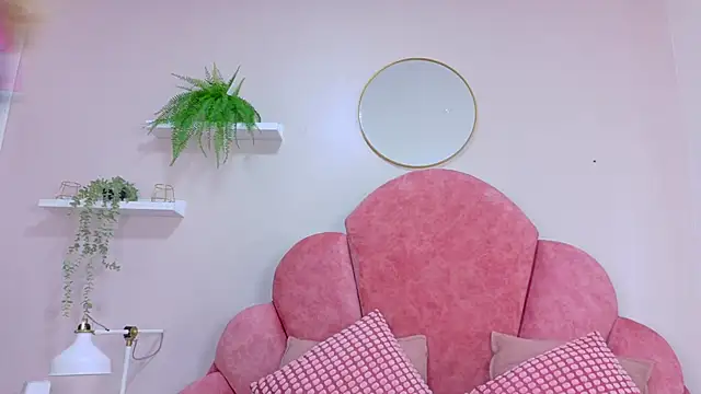 LilithSmith  online show from 12.04.25