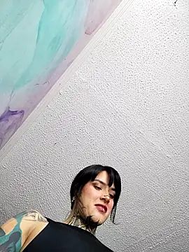 taaylor33 online show from 10.29.25