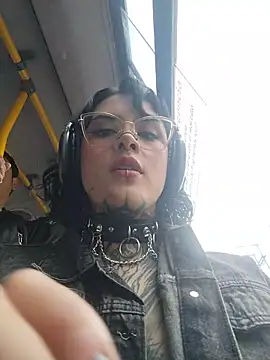 taaylor33 online show from 02.28.26