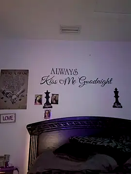 DeeLight124 online show from 10.06.25