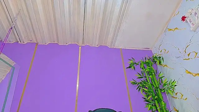 Snapshot of scarlet-jonesx chatting on 10.29.25 scarlet-jonesx online show from 10.29.25