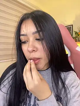 Snapshot of Starliee__ chatting on 10.07.25 Starliee online show from 10.07.25