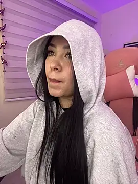 Snapshot of Starliee__ chatting on 10.22.25 Starliee online show from 10.22.25