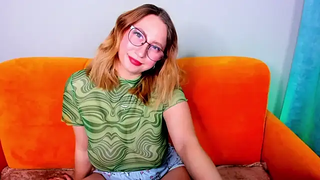 Snapshot of AsyaPink chatting on 03.12.25 AsyaPink online show from 03.12.25