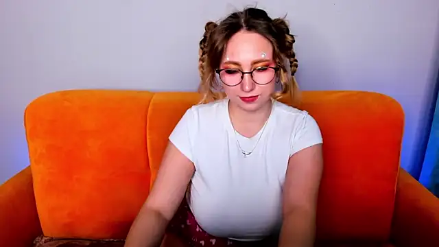 Snapshot of AsyaPink chatting on 03.15.25 AsyaPink online show from 03.15.25