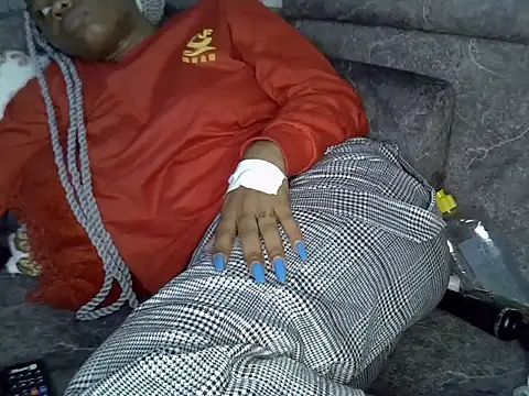 Hot-zeenah online show from 12.21.24