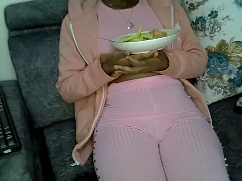 Hot-zeenah online show from 01.07.25