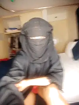 Hot-zeenah online show from 02.12.25