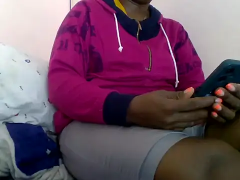 Hot-zeenah online show from 09.16.25