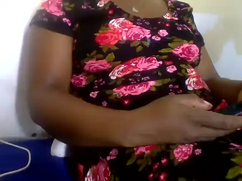 Hot-zeenah online show from 10.03.25