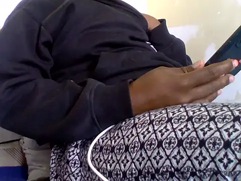 Hot-zeenah online show from 10.10.25