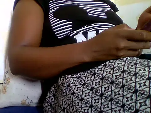 Hot-zeenah online show from 10.11.25