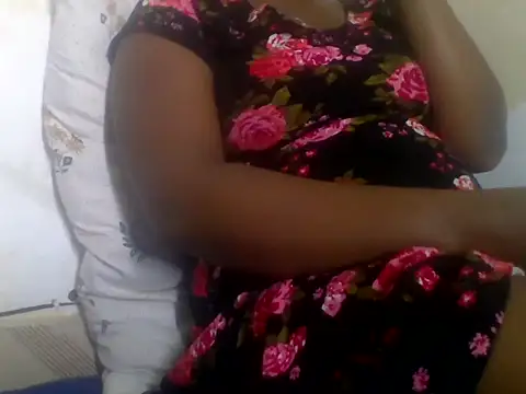 Hot-zeenah online show from 10.16.25