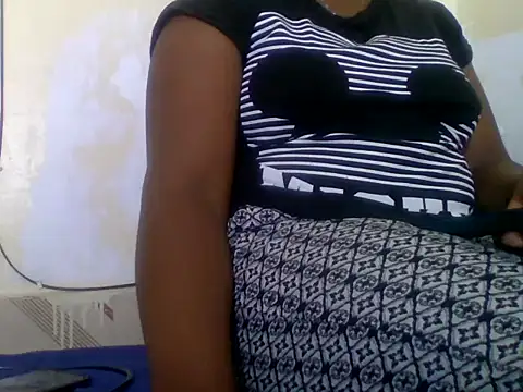 Hot-zeenah online show from 10.29.25