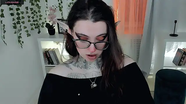 Dixi Pixi  online show from 12.14.25