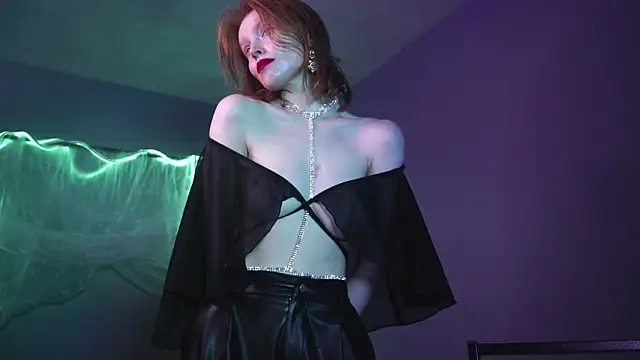 ginger hugs online show from 12.20.24