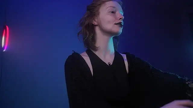 ginger hugs online show from 10.08.25