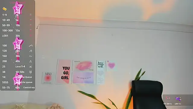 Snapshot of MissSussy chatting on 01.30.25 MissSussy online show from 01.30.25