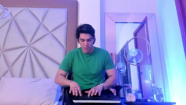 Karimferrer online show from 12.12.24