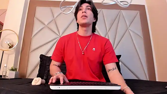 Karimferrer online show from 01.17.25