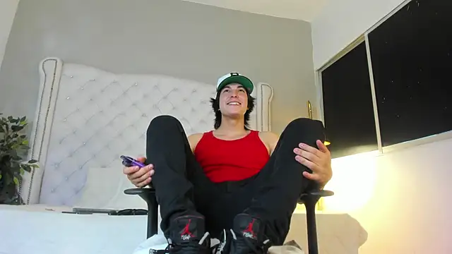 Karimferrer online show from 10.28.25