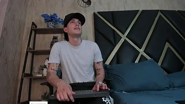 Karimferrer online show from 04.02.26