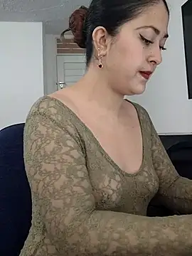 Snapshot of LisbethMoore_ chatting on 11.06.25 LisbethMoore online show from 11.06.25