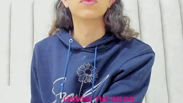 FreyaMoller online show from 11.03.25