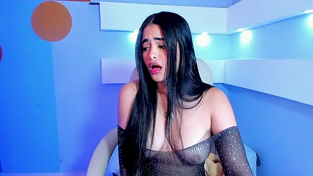 EmilyWalker11 online show from 01.13.25