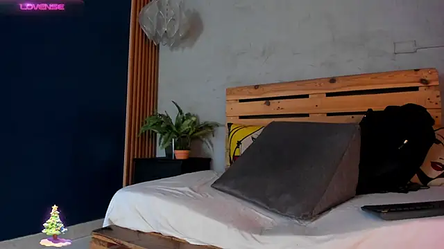 french sexx online show from 12.19.24