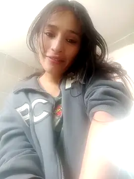 Hanha00 online show from 12.18.25