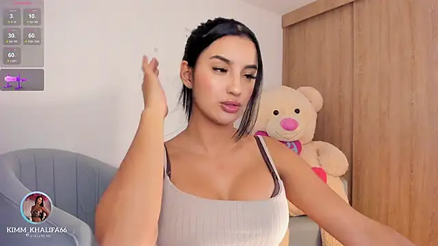 Snapshot of Kimm_khalifa chatting on 11.11.25 Kimm khalifa online show from 11.11.25