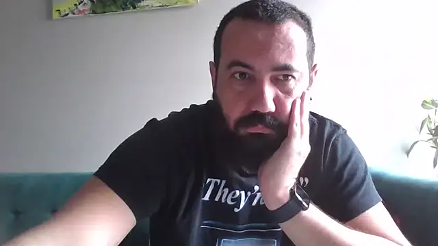 Snapshot of Agramarrbrazil chatting on 12.04.24 Agramarrbrazil online show from 12.04.24