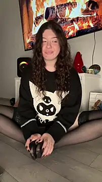 Kimi Ass online show from 02.18.26