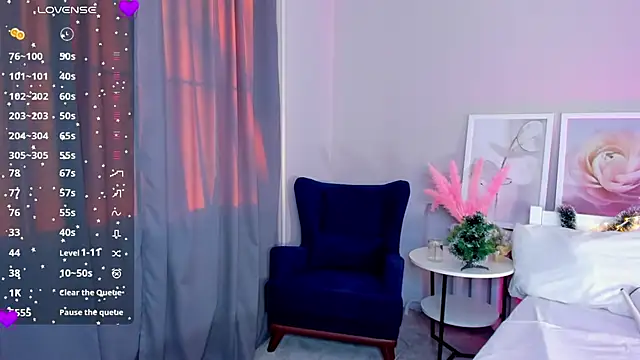 Snapshot of Elis_Fox chatting on 01.08.25 Elis Fox online show from 01.08.25